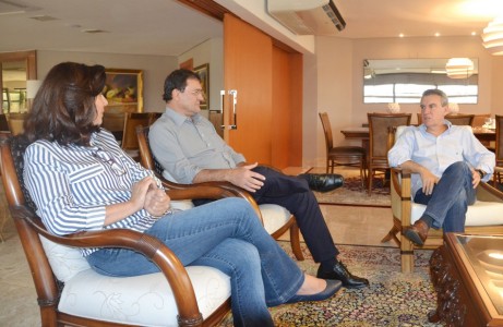 Prefeita eleita de Dourados, Délia Razuk, discutiu com o presidente da Fiems, Sérgio Longen, ações que contribuam com o desenvolvimento do setor no município - Foto:Divulgação