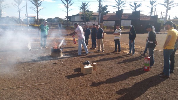 Curso de saúde e segurança com inflamáveis terminou na semana passada e mais cinco começam em agosto. (Foto: Divulgação).