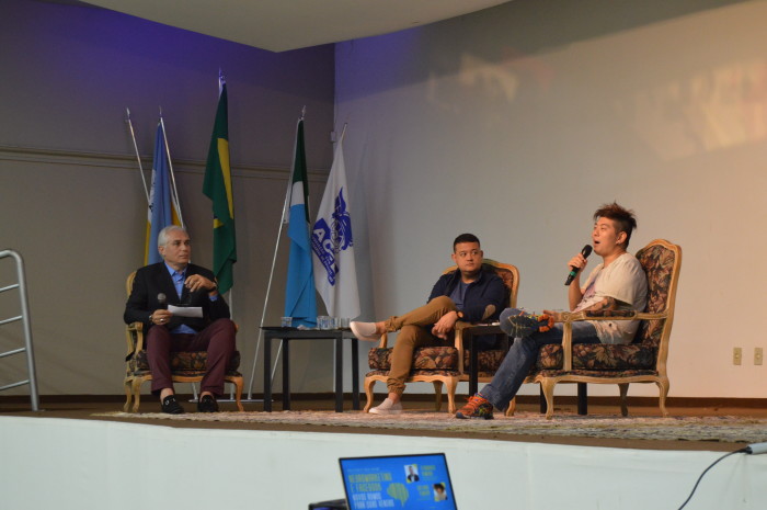 Jornalista Ogg Ibrahim, e palestrantes Fernando Kimura e Juliano Kimura em evento na Aced. (Foto: Divulgação).