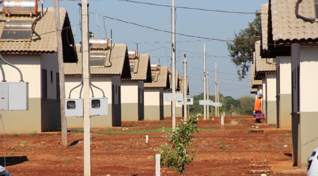 Caixa Econômica Federal vai repassar mais R$ 10 milhões ao governo do Estado de Mato Grosso do Sul para a construção de 2 mil unidades habitacionais