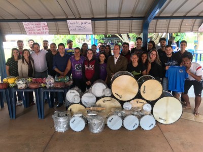 Deputado estadual Renato Câmara fez a entrega de uma emenda que possibilitou a compra de materiais esportivos e equipamentos musicais às atléticas da Uems em Dourados