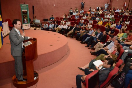 Coordenador da Frente Parlamentar de Desenvolvimento das Unidades de Conservação Ambientais, deputado Renato Câmara participou na semana passada do 1º do Simpósio de Uso Público em Parques no Mato Grosso do Sul