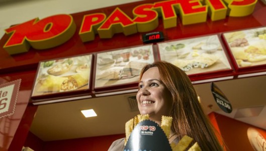 Cristina Fischer, gerente de expansão: número de interessados em abrir franquia no exterior disparou. Marcelo Andrade/Gazeta do Povo