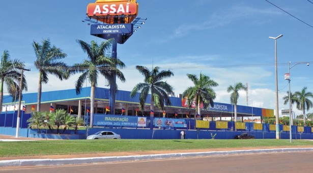assai-atacadista-fachada-27-11-13-2-615x340