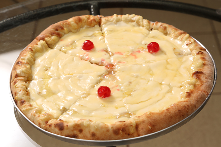 pizza banana com chocolate branco-universidade da pizza-reduzida