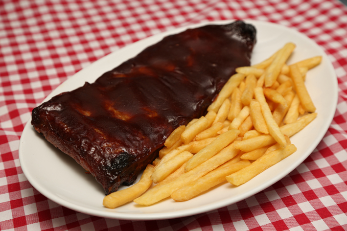 ribs on the barbicue -kebab cafe-reduzido