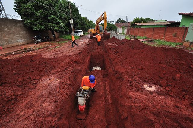 Plano de saneamento contempla, entre outras ações, serviços de drenagem urbana. (Foto: Divulgação).