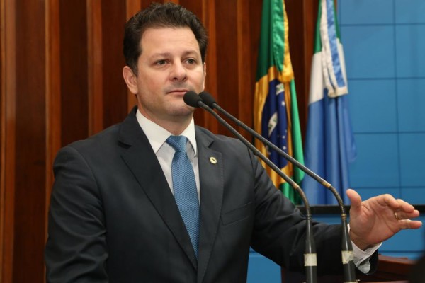 Proposta de Renato Câmara vai garantir benefícios aos idosos do Estado na renovação ou emissão da CNH. (Foto: Victor Chileno).