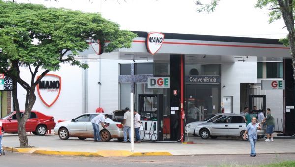 Postos assinaram acordo para não reajustar preços. (Foto: Jr. Lopes).