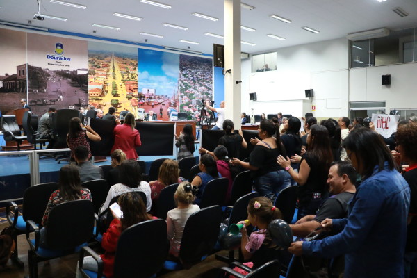 Os projetos foram votados e aprovados durante a 21ª sessão ordinária. (Foto: Thiago Morais).
