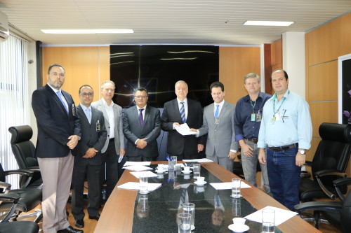 Presidida pelo deputado Renato Câmara, Frente Parlamentar encaminhou ao TJ/MS minuta de projeto que visa padronizar os procedimentos de regularização de imóveis no Estado. (Foto: Divulgação).